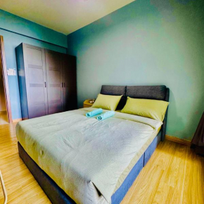 Seaview 2B1R Condo Forest City